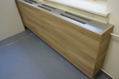 Moderno izoliranje radiatorjev kot del pisarniškega pohištva