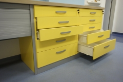 Predali različnih velikosti z možnostjo zaklepanja